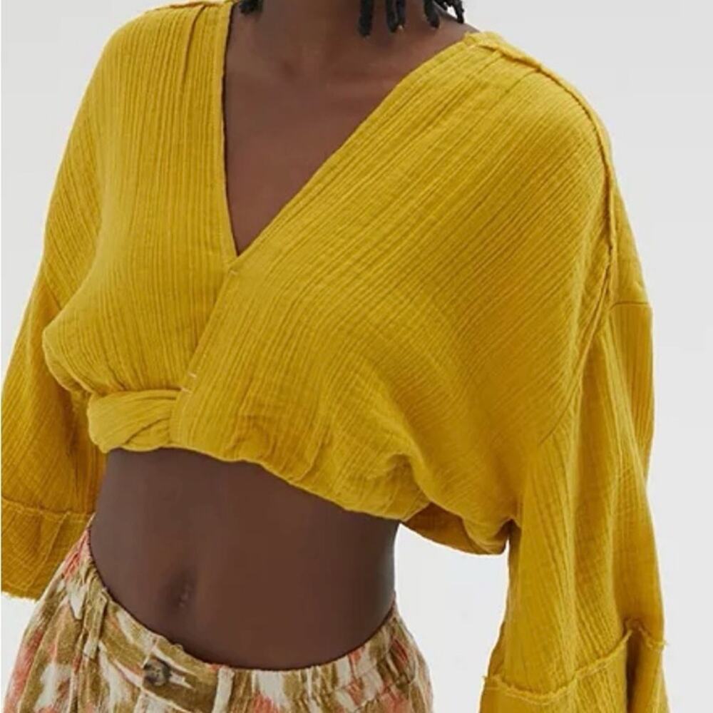 Urban Outfitters Women’s SM Y2K Whimsical Cottagecore Fairycore Coquette Crop